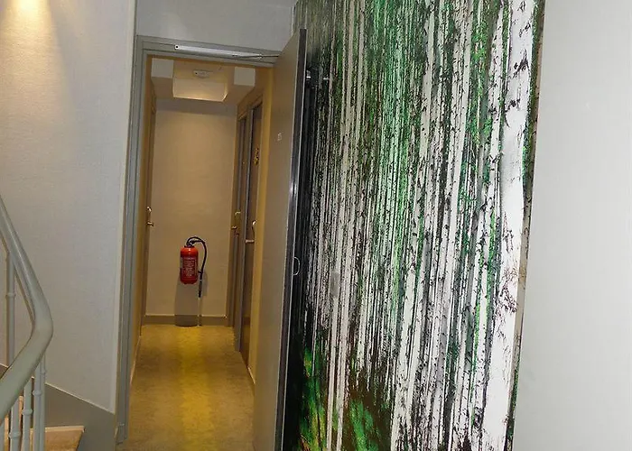 Wagram Hotel 3*