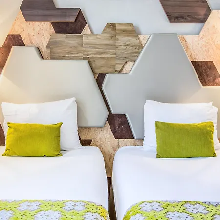 Wagram Hotel 3*