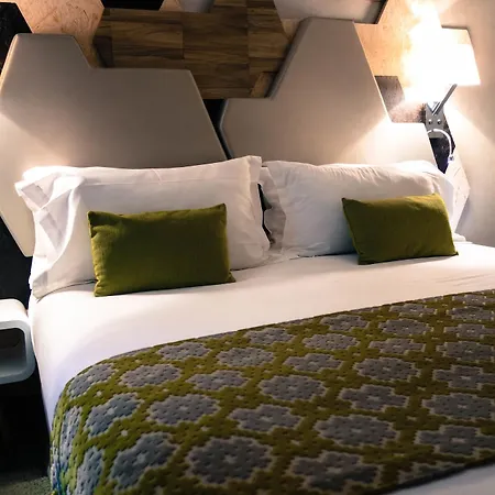 Wagram Hotel Paris