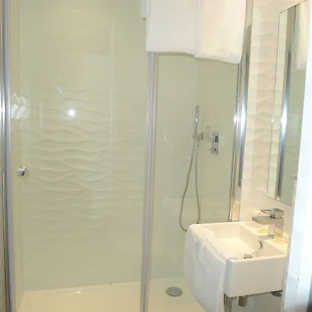 Hotel Wagram Paris