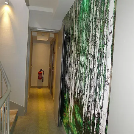 Wagram Hotel 3*
