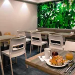 فندق برينس ألبير فاغرام باريس
